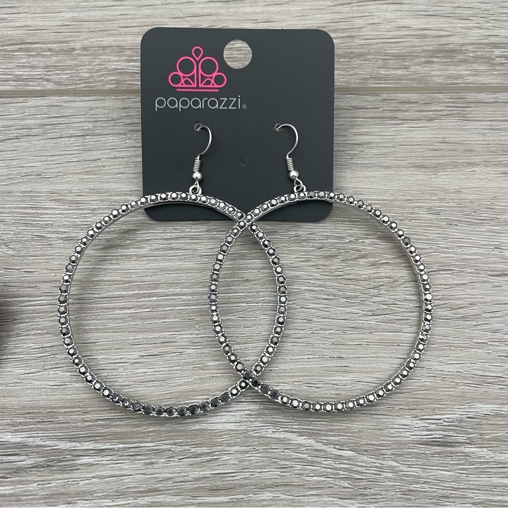 Bundle of Paparazzi Jewelry - Picture 6 of 7